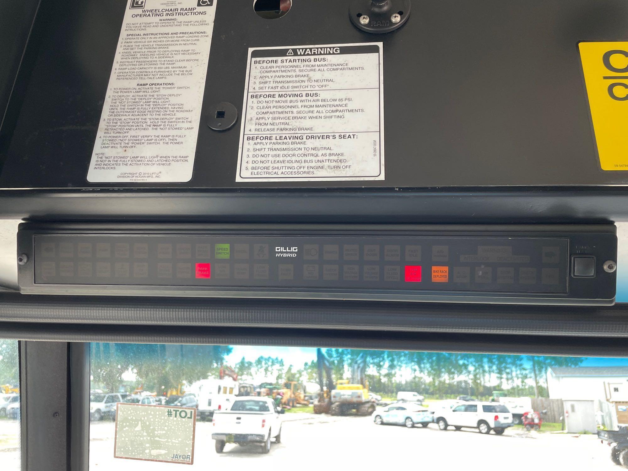 2011 Gillig Low Floor 23+6 Passenger Bus