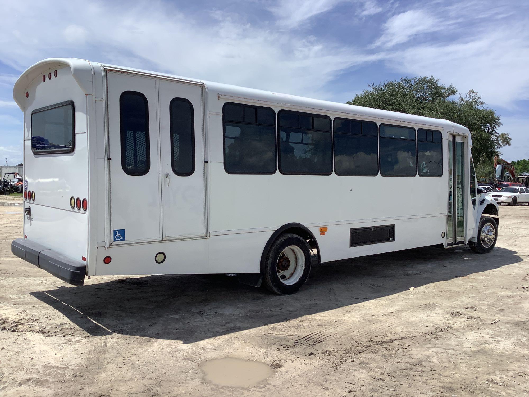 2011 Freightliner M2 106 Champion Handicap Transit Bus