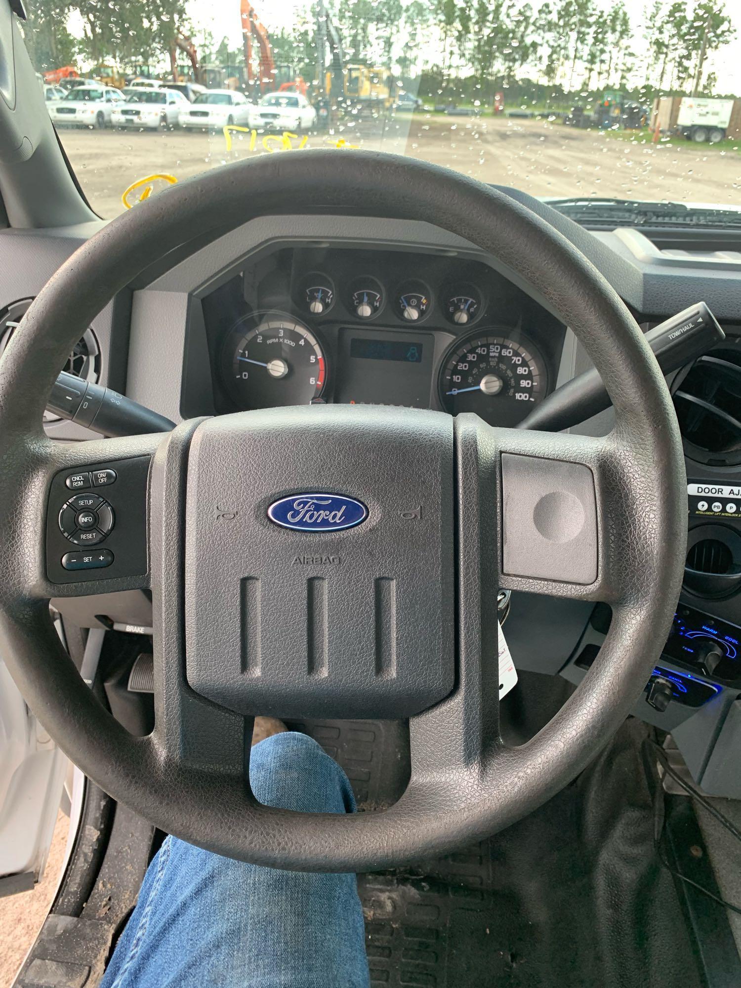 2013 Ford F-550 Handicap Passenger Bus