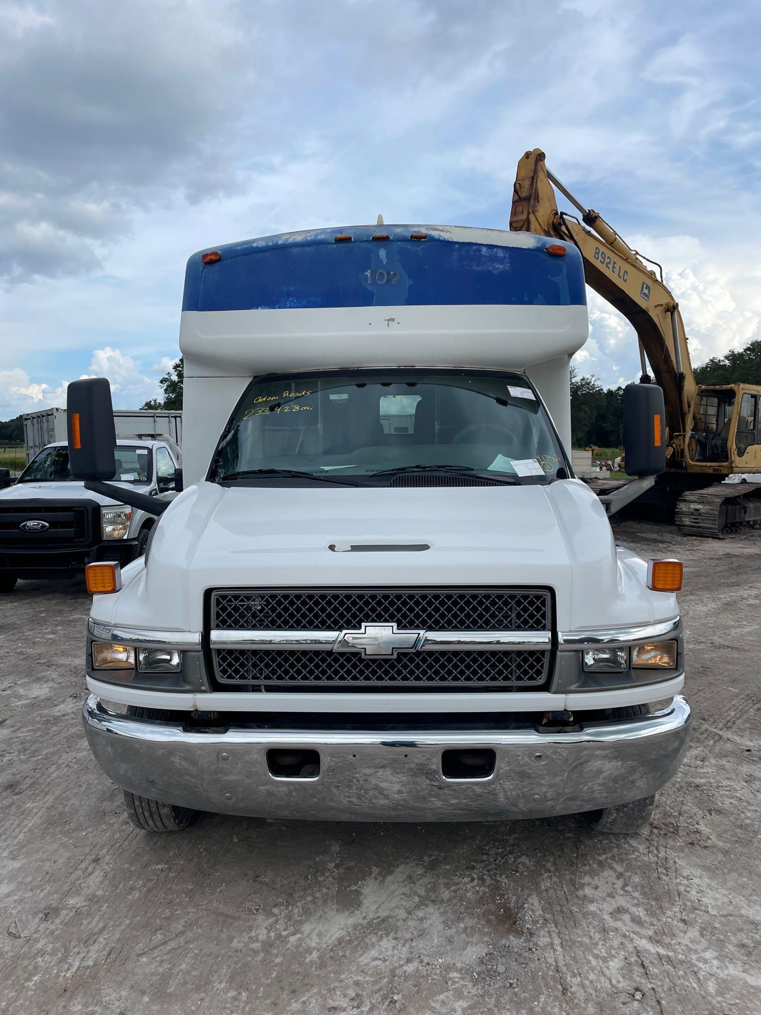 2006 Chevrolet C4500 Champion Handicap Transit Bus