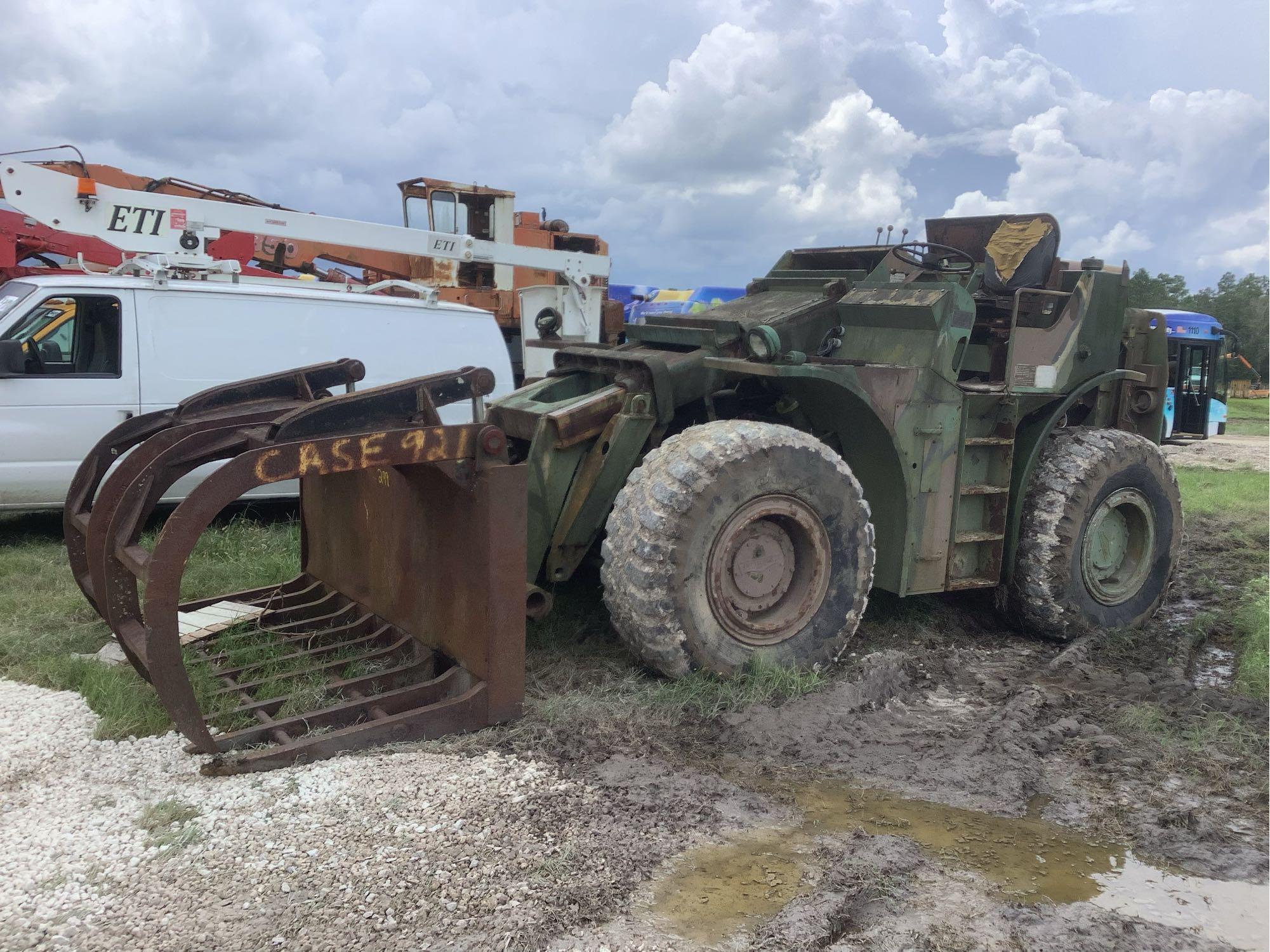 1974 Pettibone A3520 10,000LB Lift