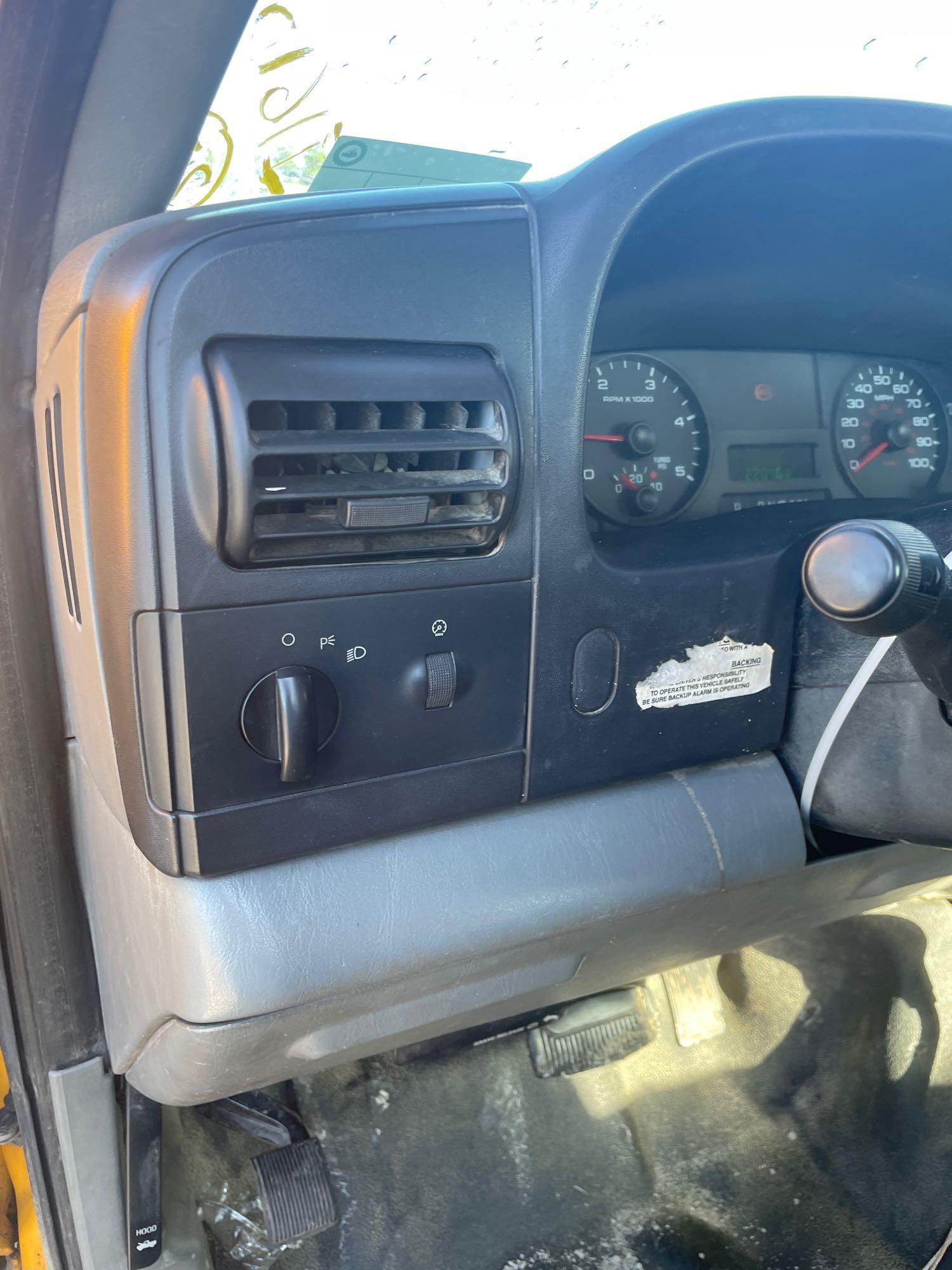 2005 Ford F-450 4x4 42FT Bucket Truck