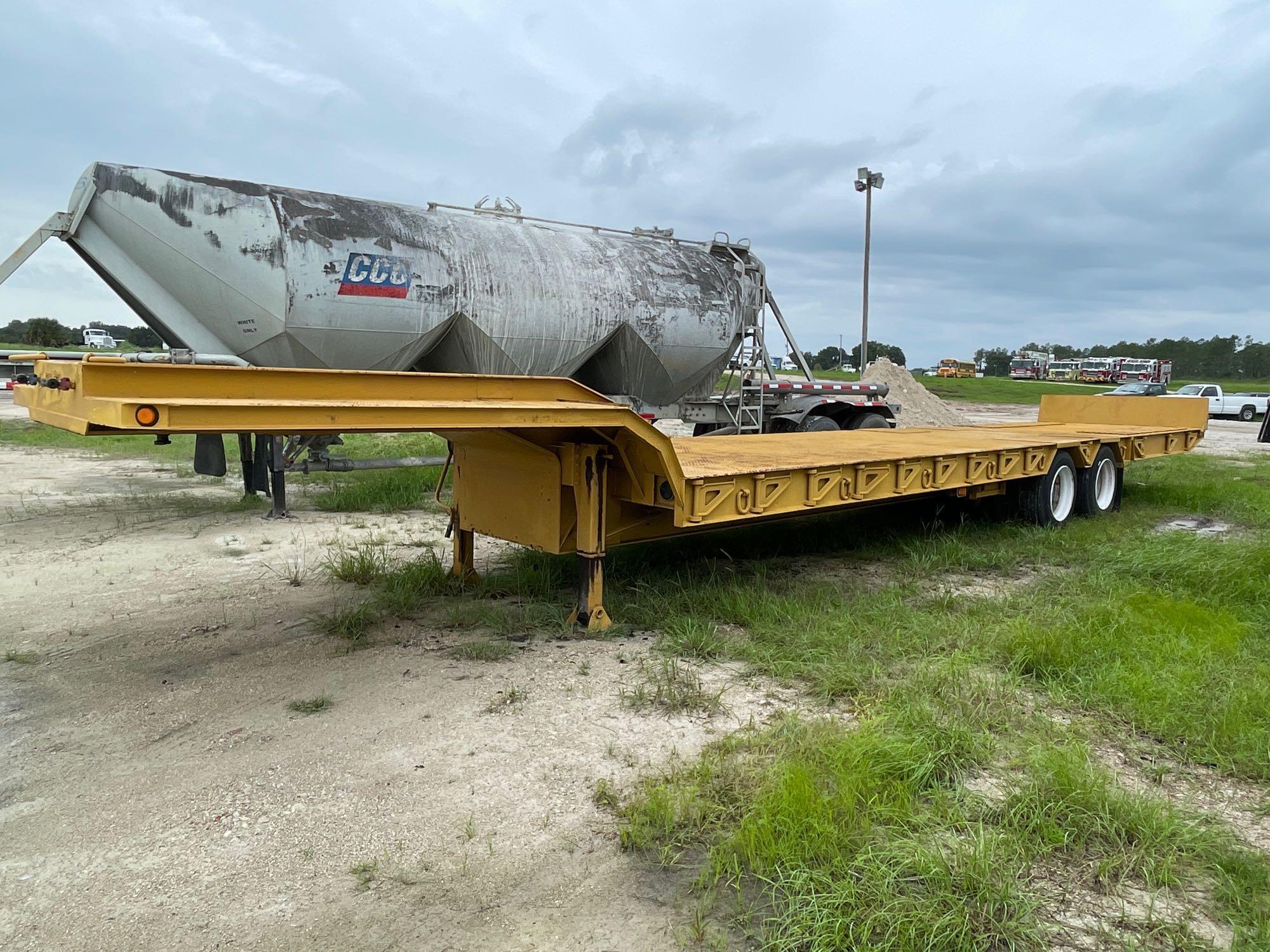 2008 McLendon 35 Ton Hydraulic Tail Step Deck Trailer