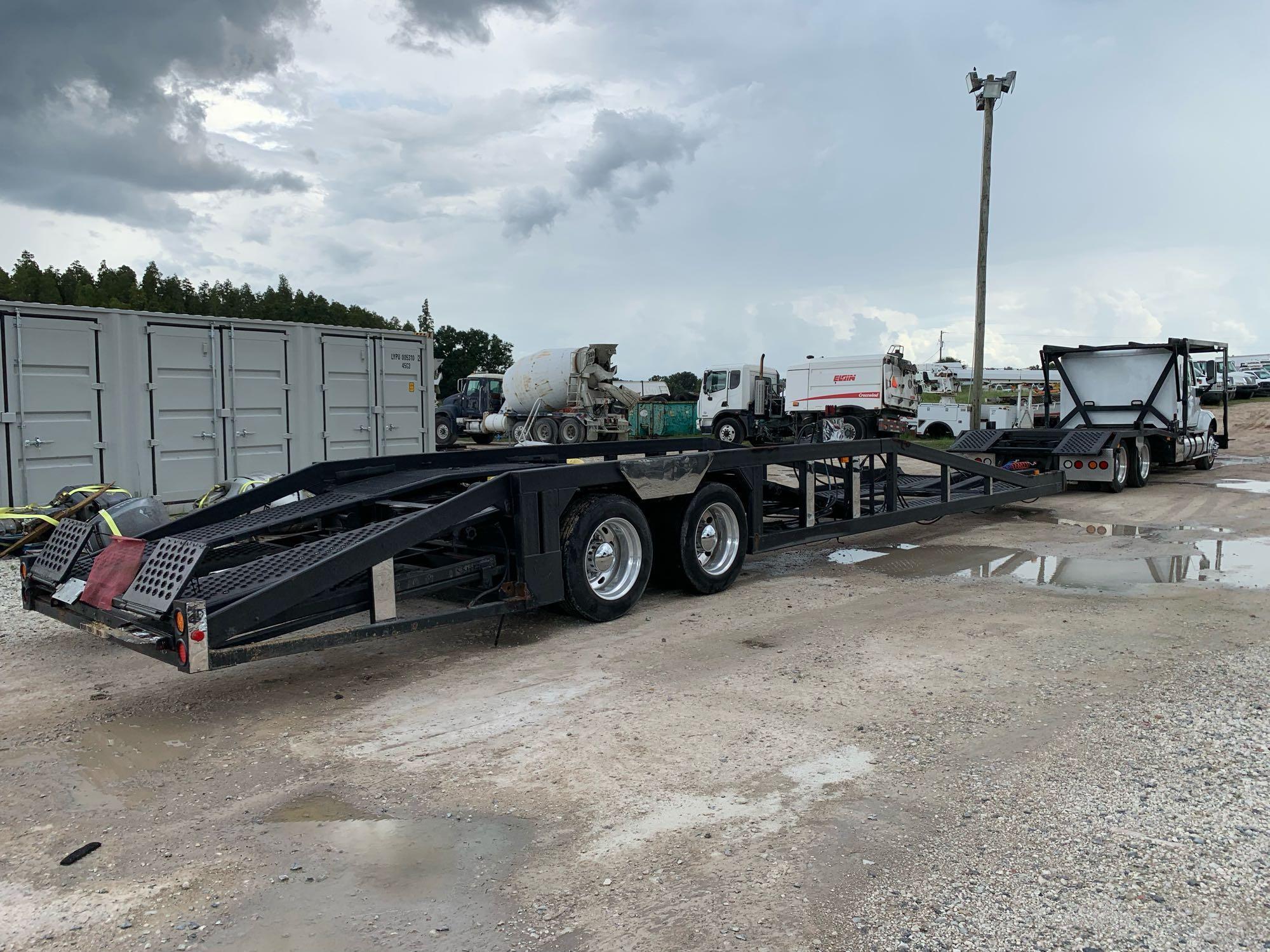 1999 International F-8100 CH T/A Sleeper with Car Hauler