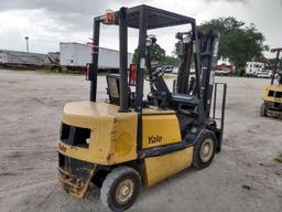 2004 Yale GDP 050 4,400LB Pneumatic Tire Forklift