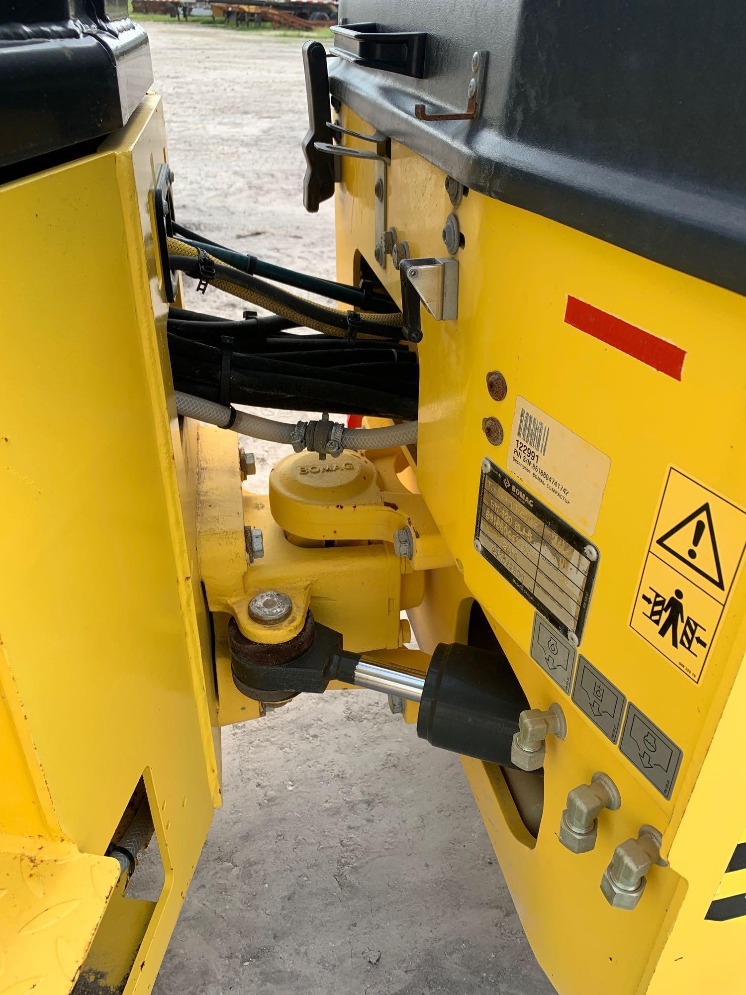 2018 Bomag BW 120 SL Vibratory Tandem Roller