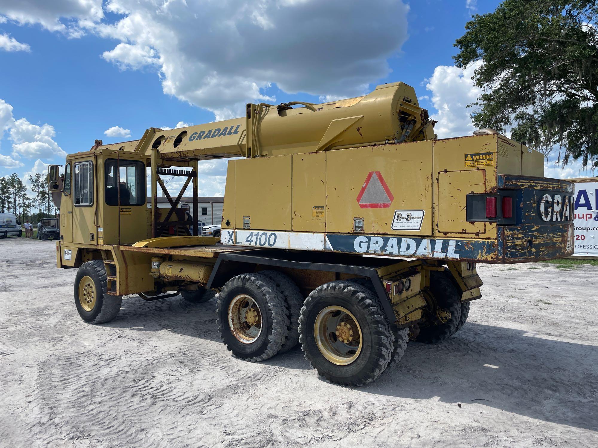 Gradall XL4100 Highway Grading Excavator