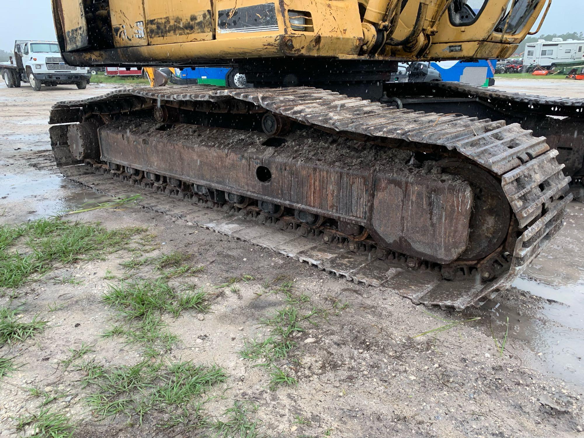 John Deere 892E LC Hydraulic Excavator