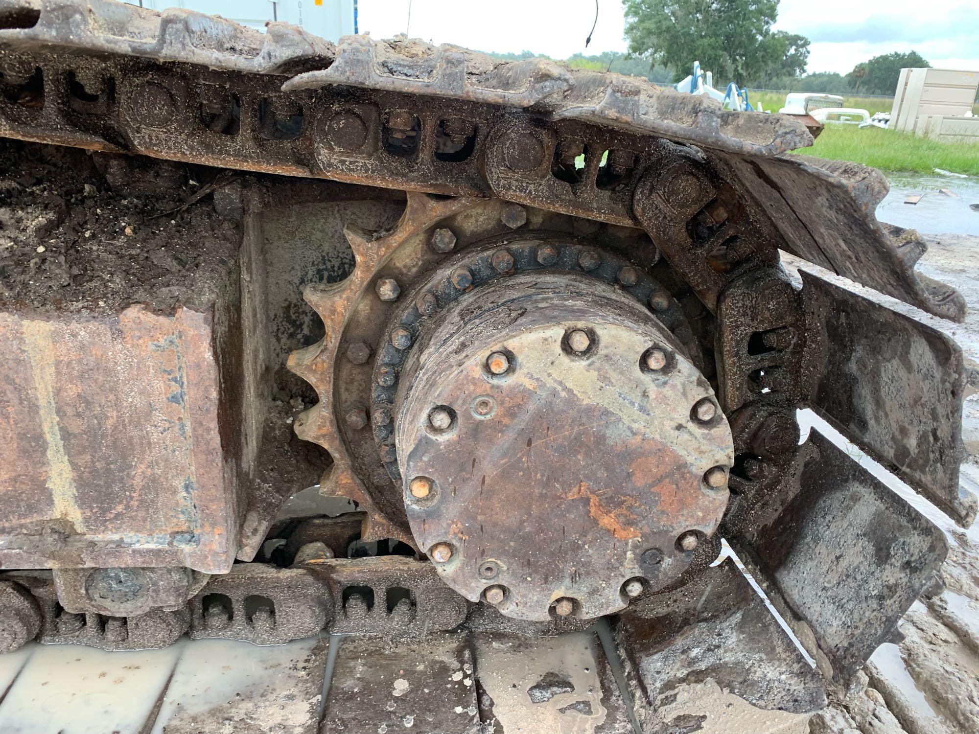 John Deere 892E LC Hydraulic Excavator