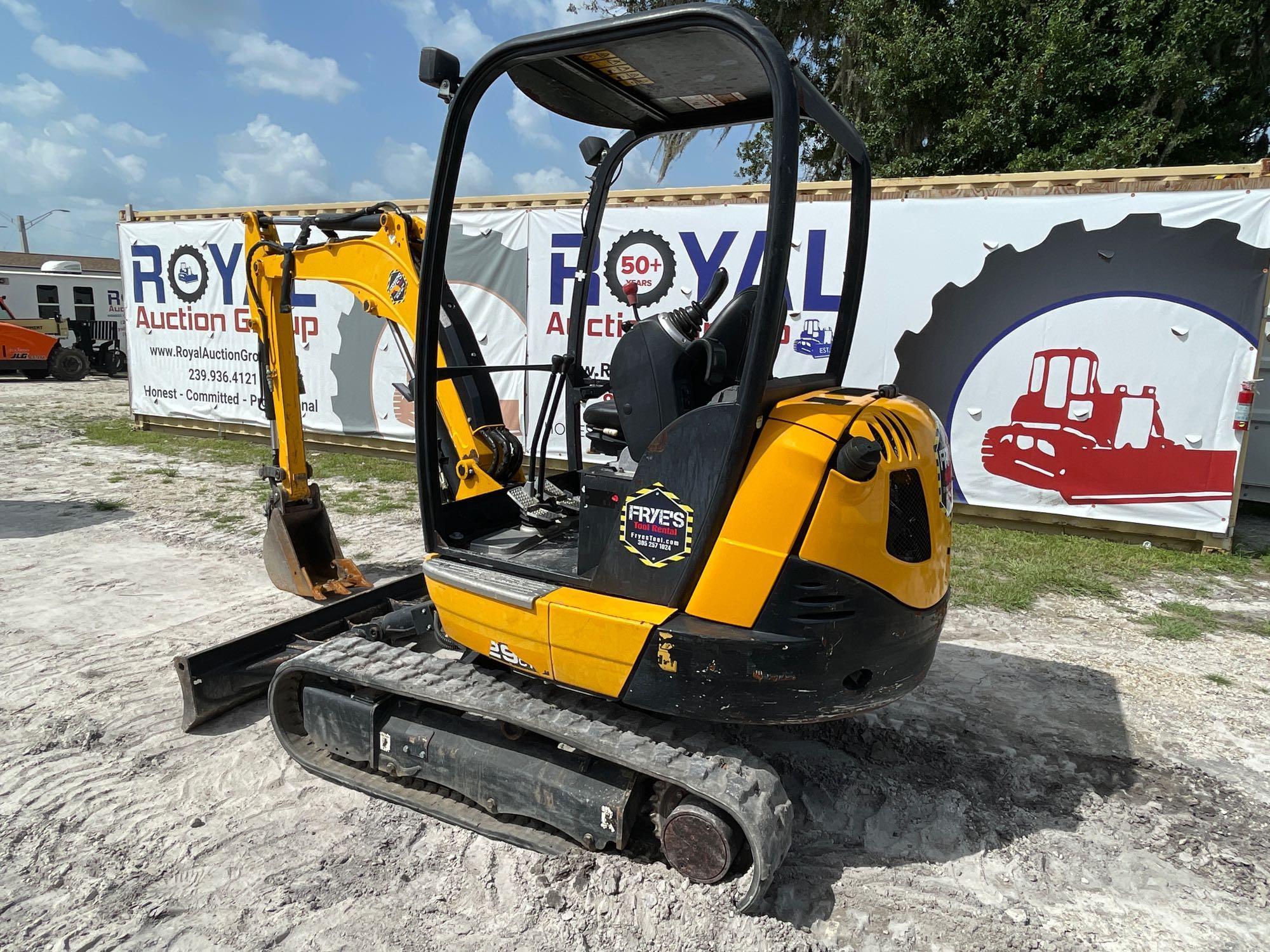 2018 JCB 829 Mini Excavator