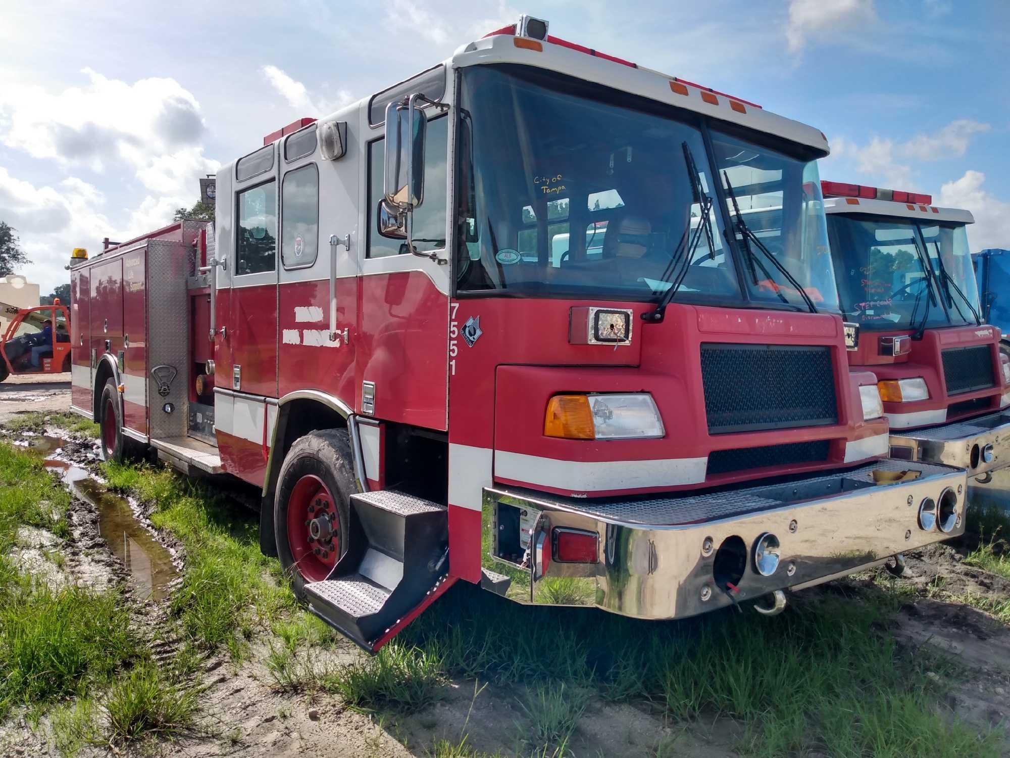 1999 Pierce Model Tilt Cab Pumper Fire Truck