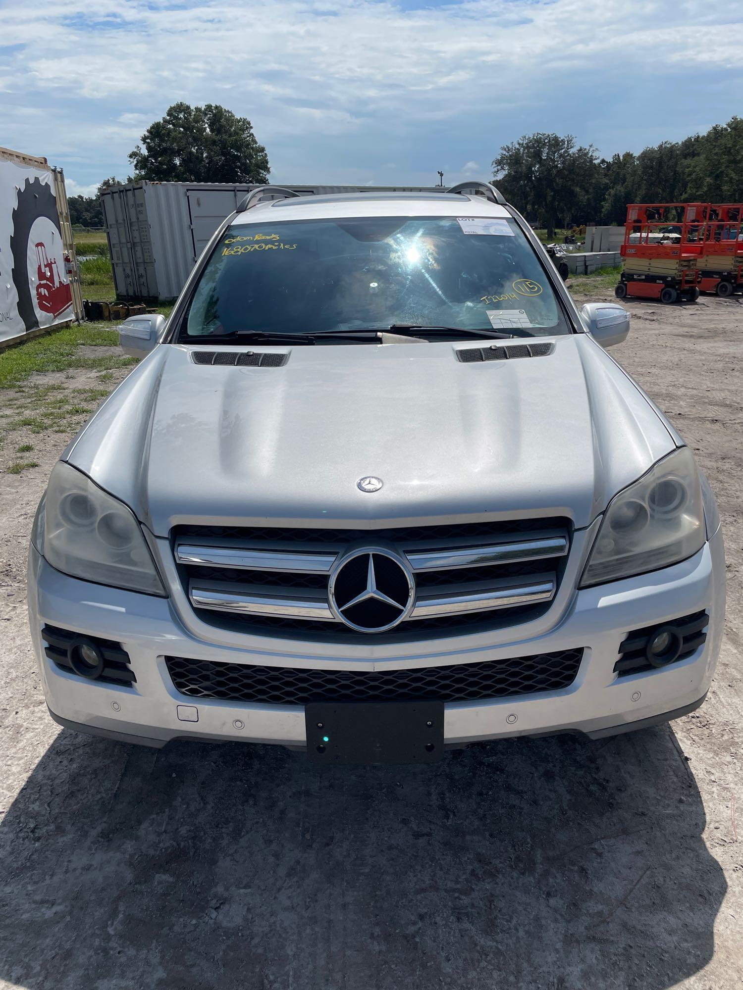 2009 Mercedes-Benz GL-450 AWD Sport Utility Vehicle