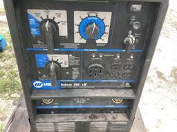 Miller Bobcat 250 NT AC/DC Welder Generator