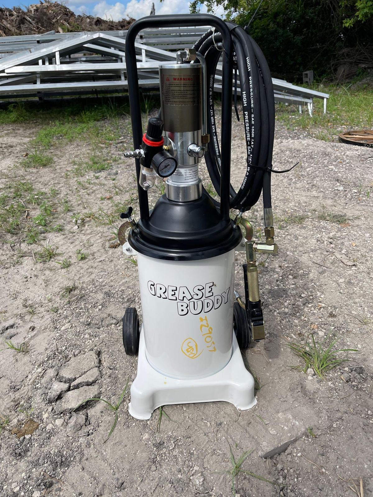 Unused Pneumatic Grease Pump