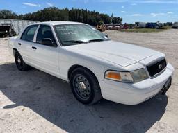 2007 Ford Crown Victoria 4-Door Police Cruiser