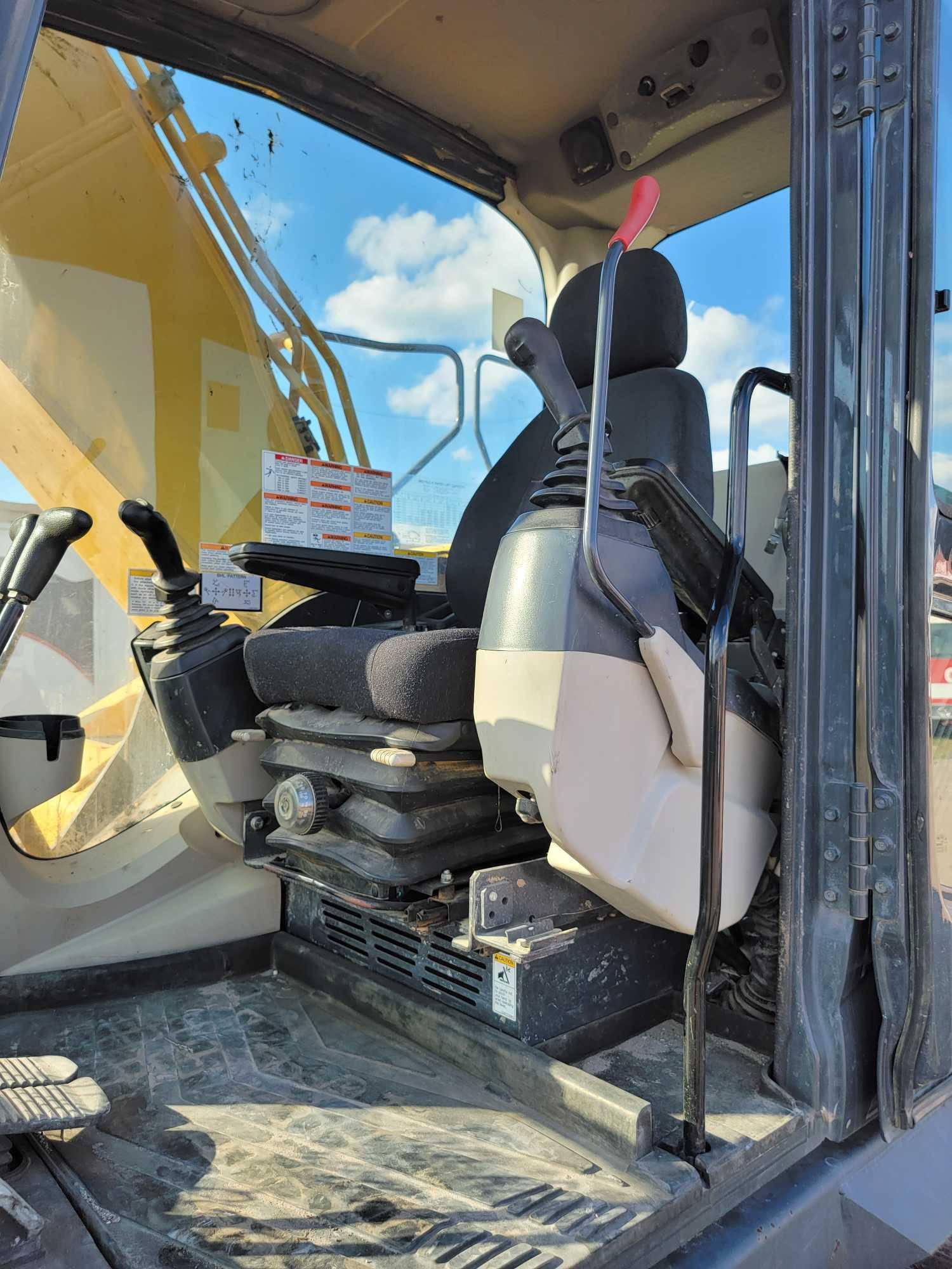 2014 Kobelco SK210LC-9 Hydraulic Excavator