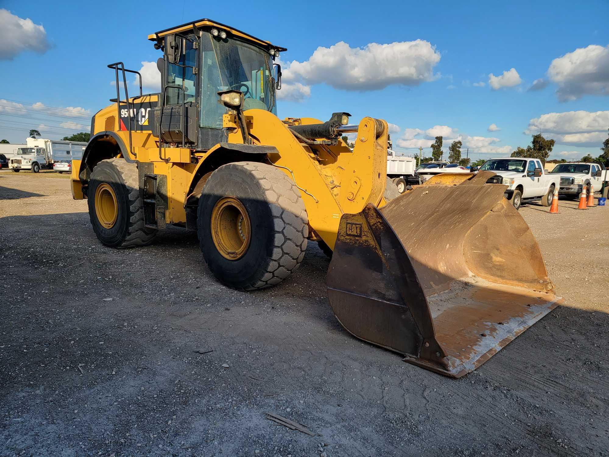 2017 Caterpillar 950M Articulated Wheel Loader