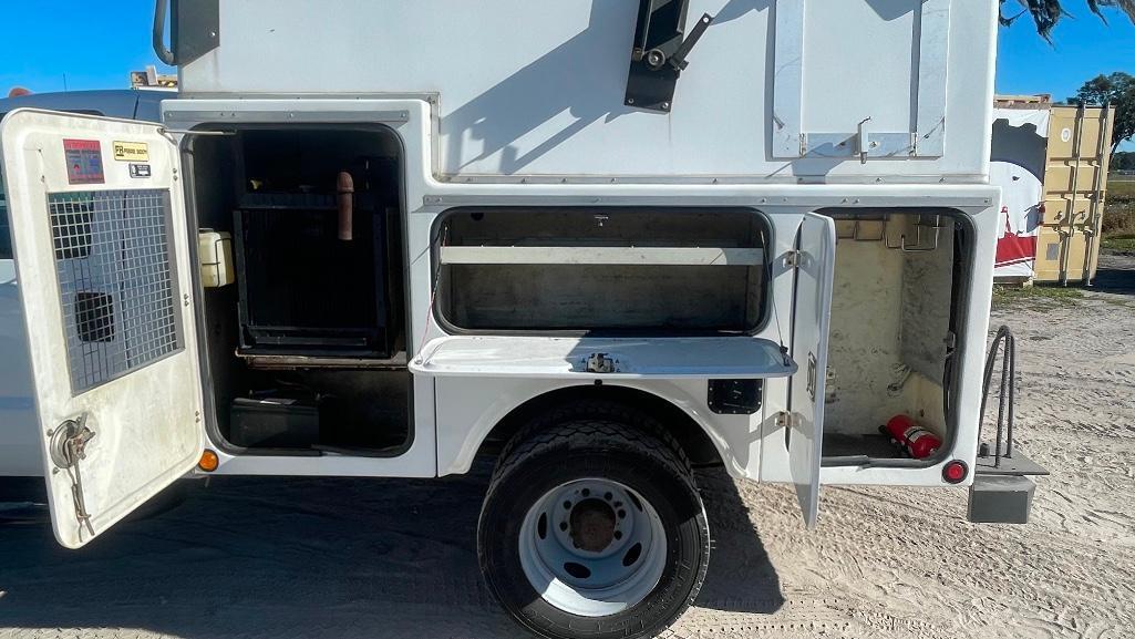 2000 Ford F-450 Service Truck