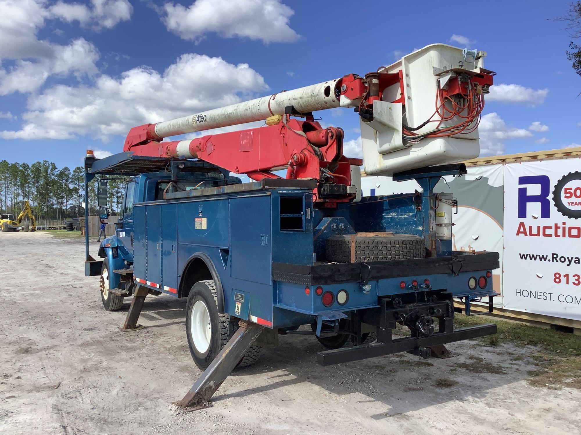 2007 International 4300 56ft Bucket Truck