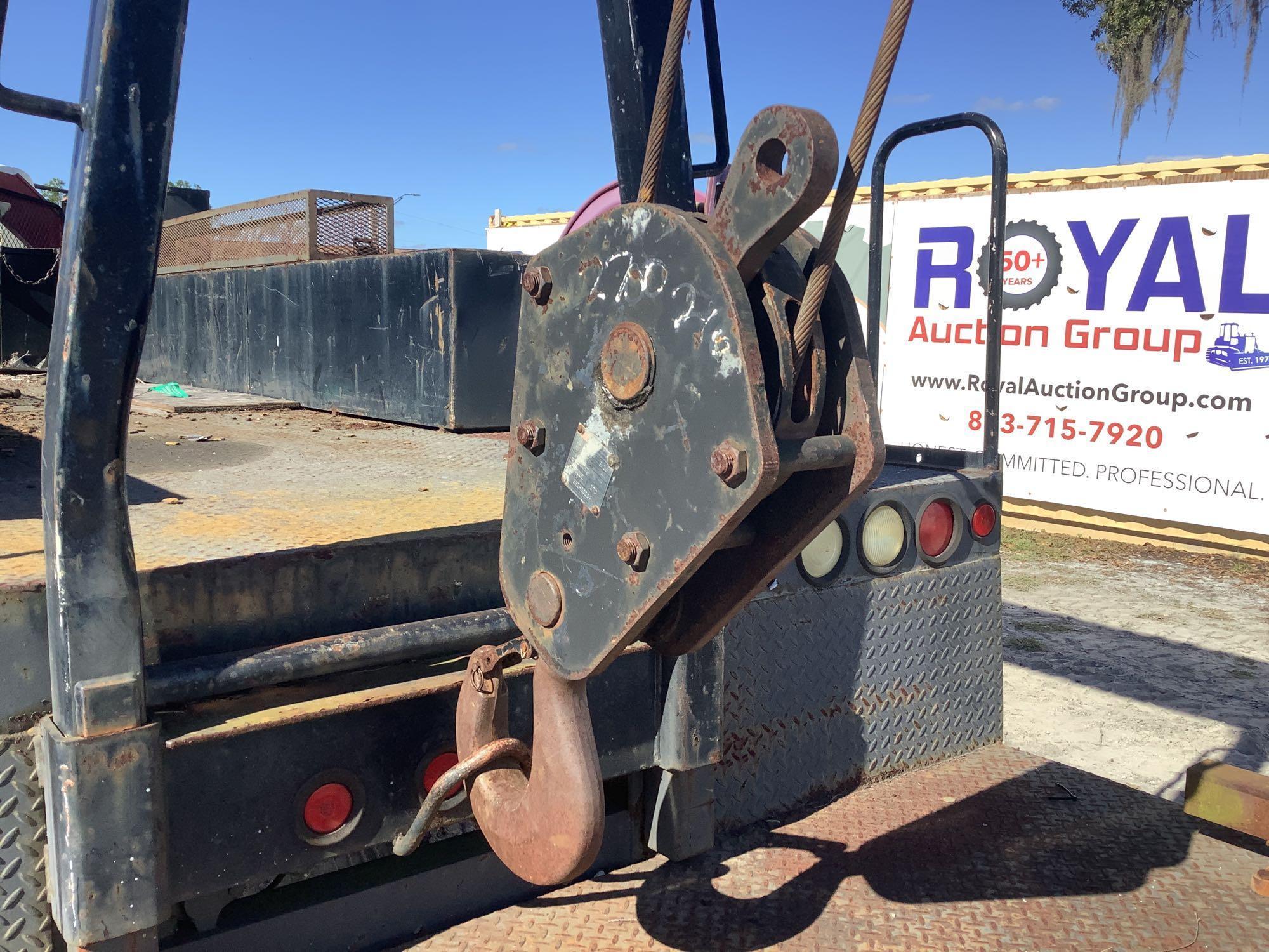 2006 International 4400 Terex 34,000LB Boom Truck