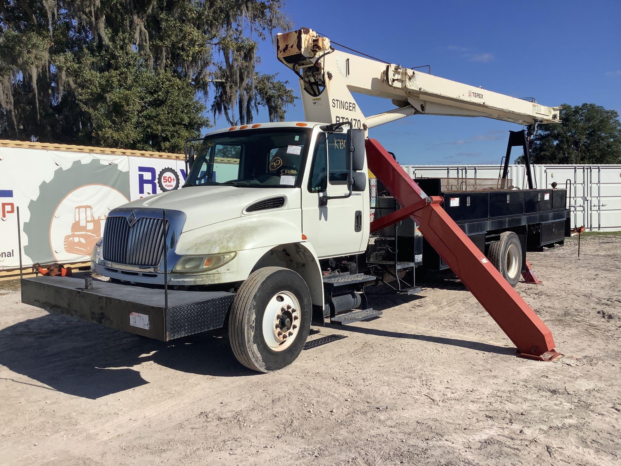 2006 International 4400 Terex 34,000LB Boom Truck