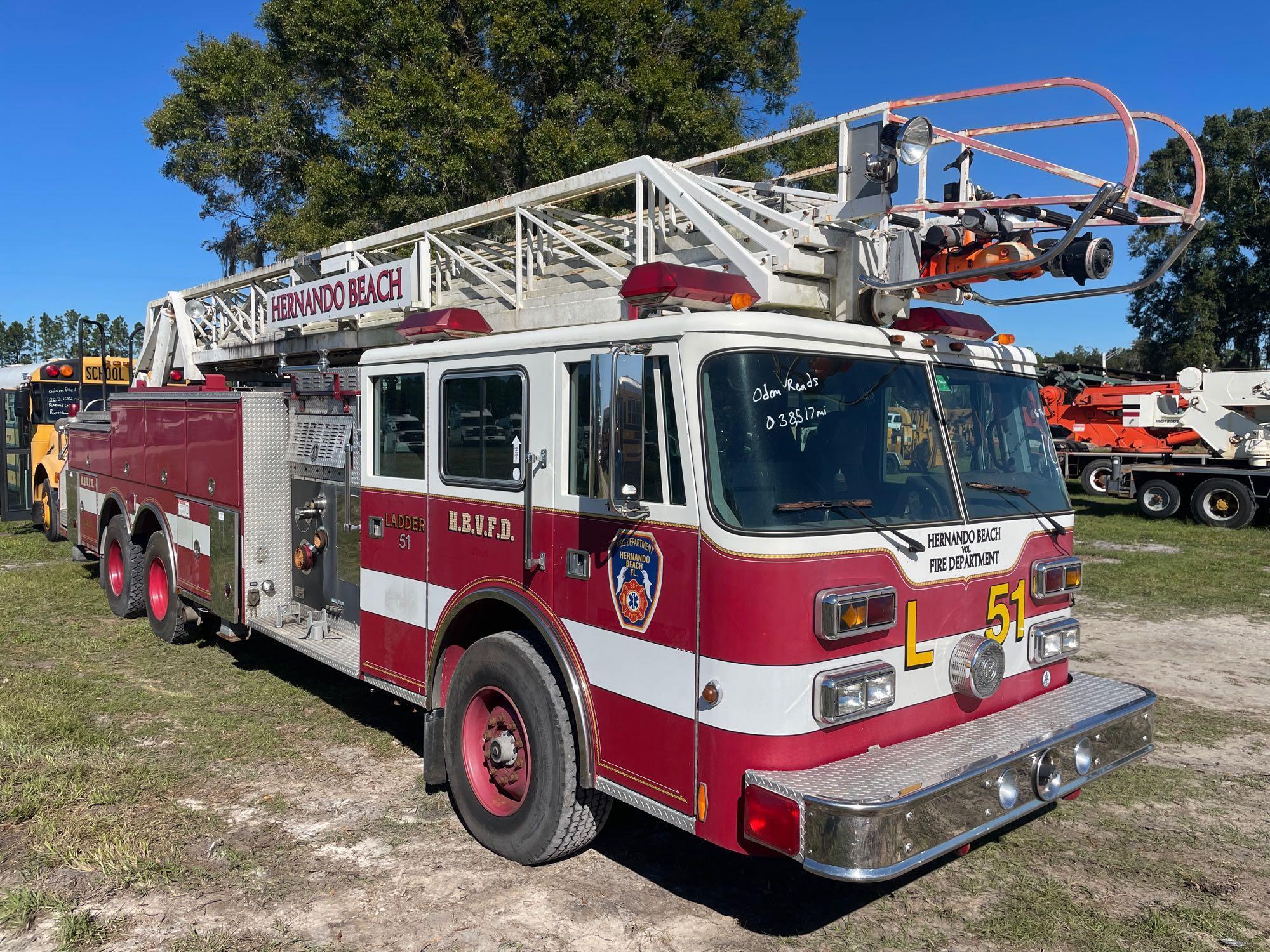 1989 Pierce 4 Door Ladder Pumper T/A Fire Truck