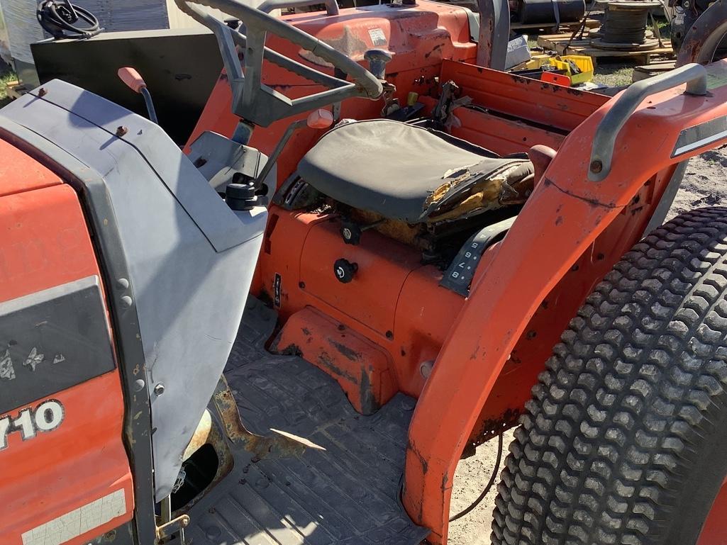 Kubota L3710D Tractor