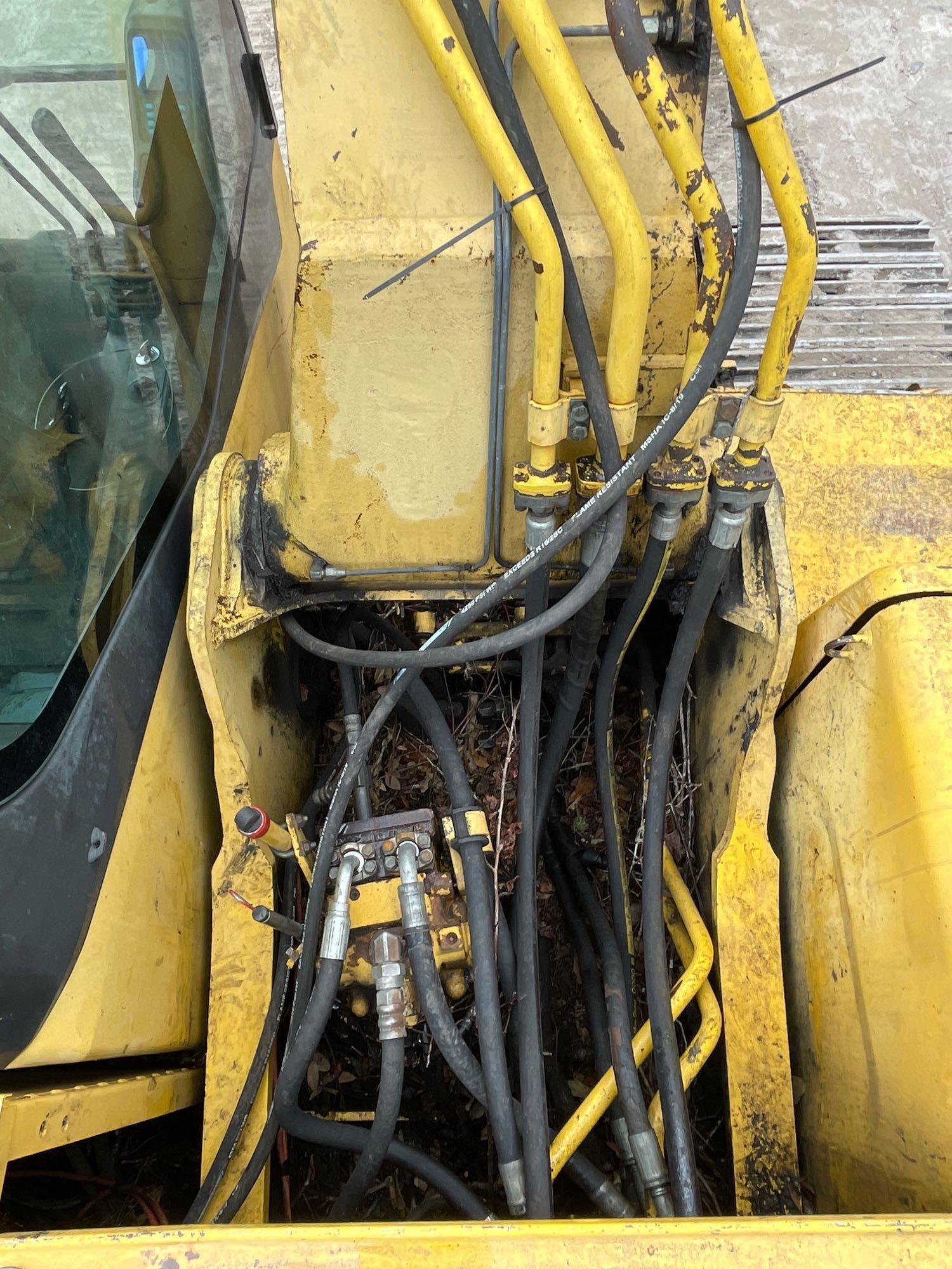 2004 Komatsu PC200LC-7L Hydraulic Excavator