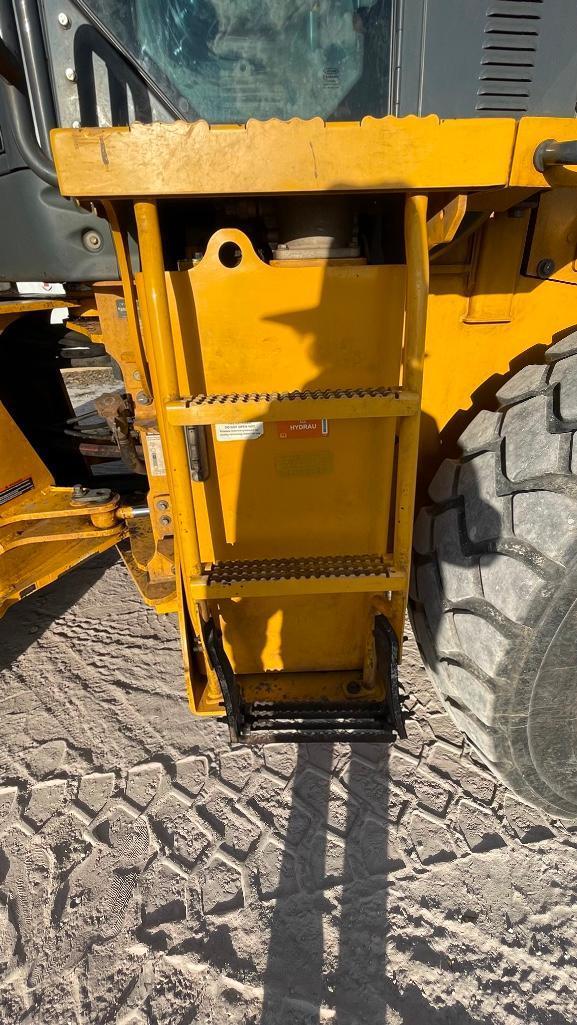 2017 John Deere 624K-II Articulating Wheel Loader