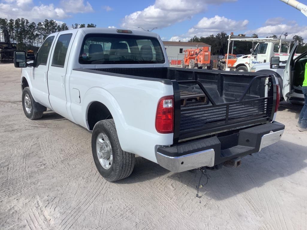 2013 Ford F-250 4x4 Crew Cab Pickup Truck