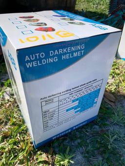 Auto Darkening Welding Helmet