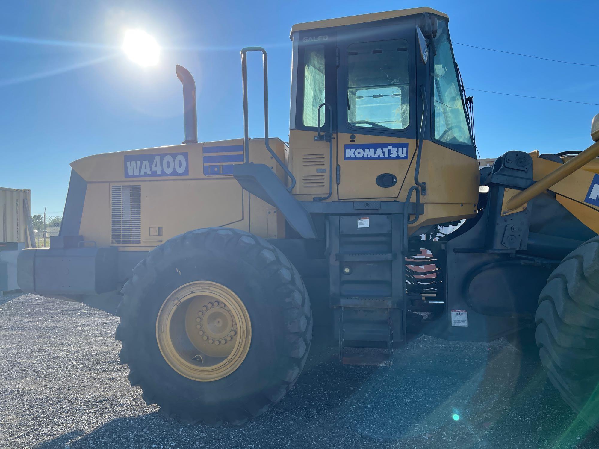 Komatsu WA400 Articulated Wheel Loader