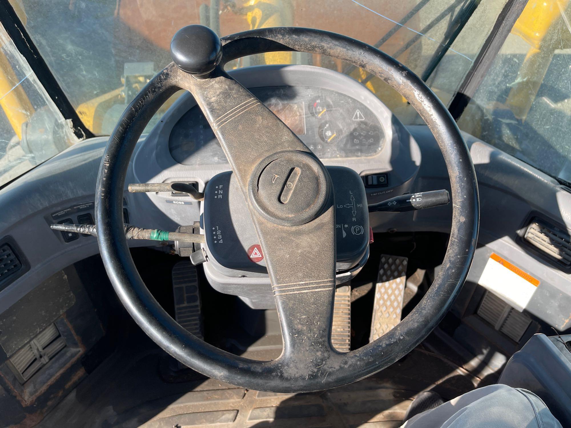 Komatsu WA400 Articulated Wheel Loader