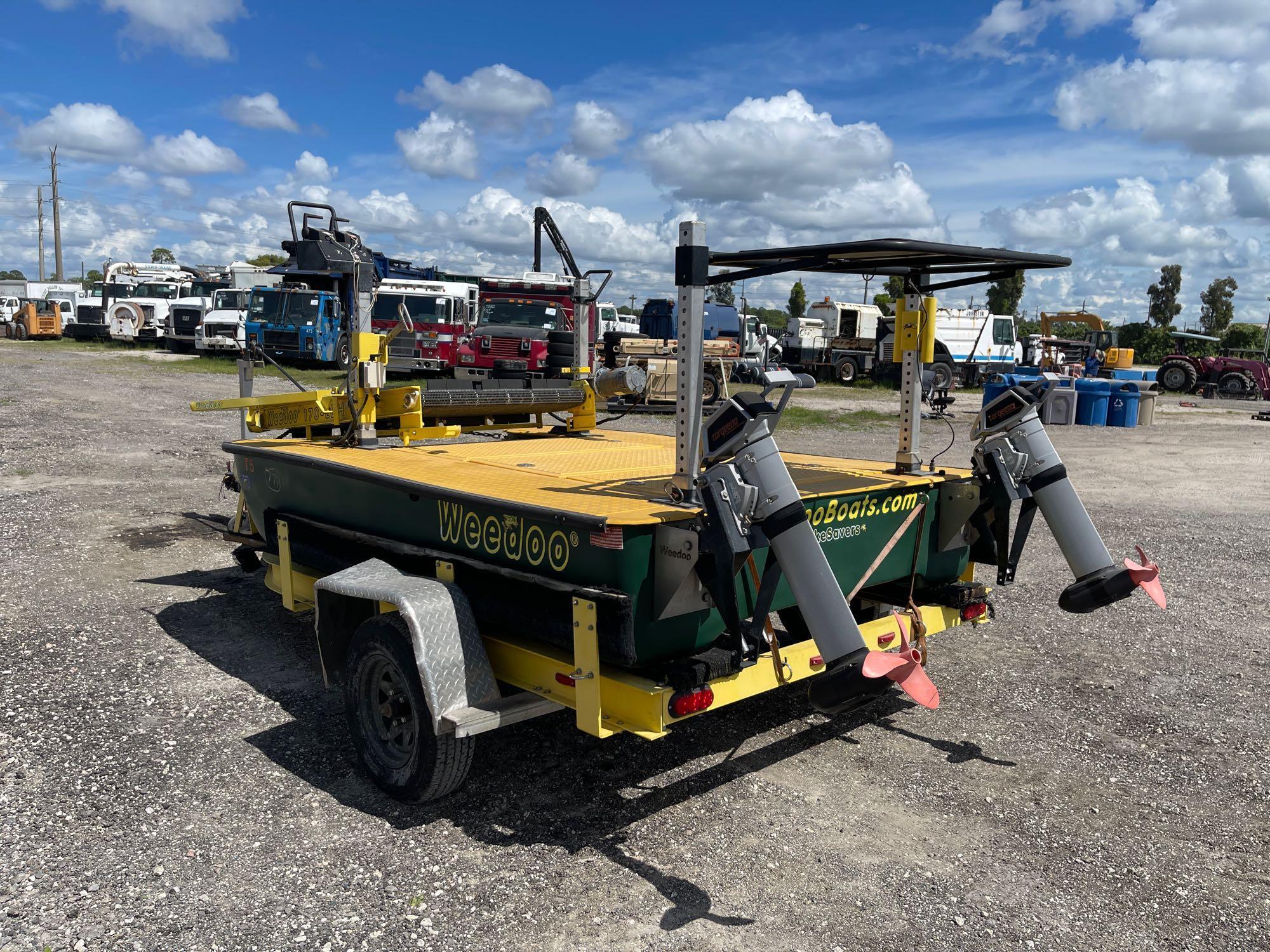 2014 Weedoo 170 EBH Pond Skimmer Extractor/Bagger/Harvester Conveyor Boat