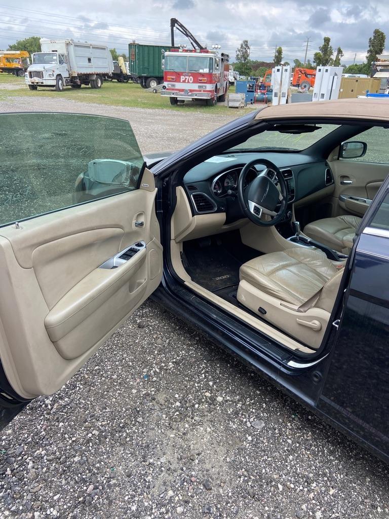 2011 Chrysler 200 Coupe Convertible