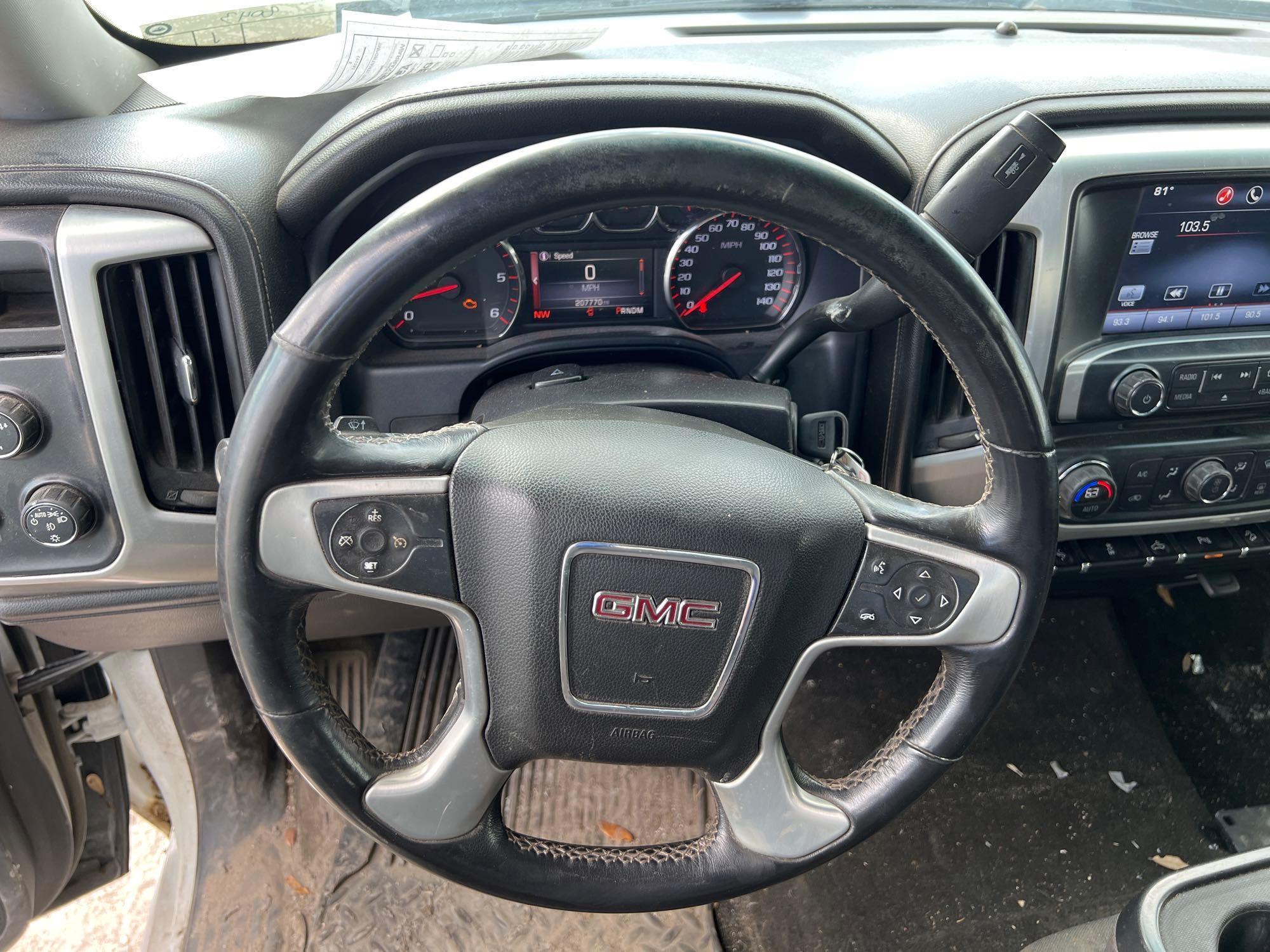 2015 GMC Sierra Z71 4x4 Crew Cab Pickup Truck