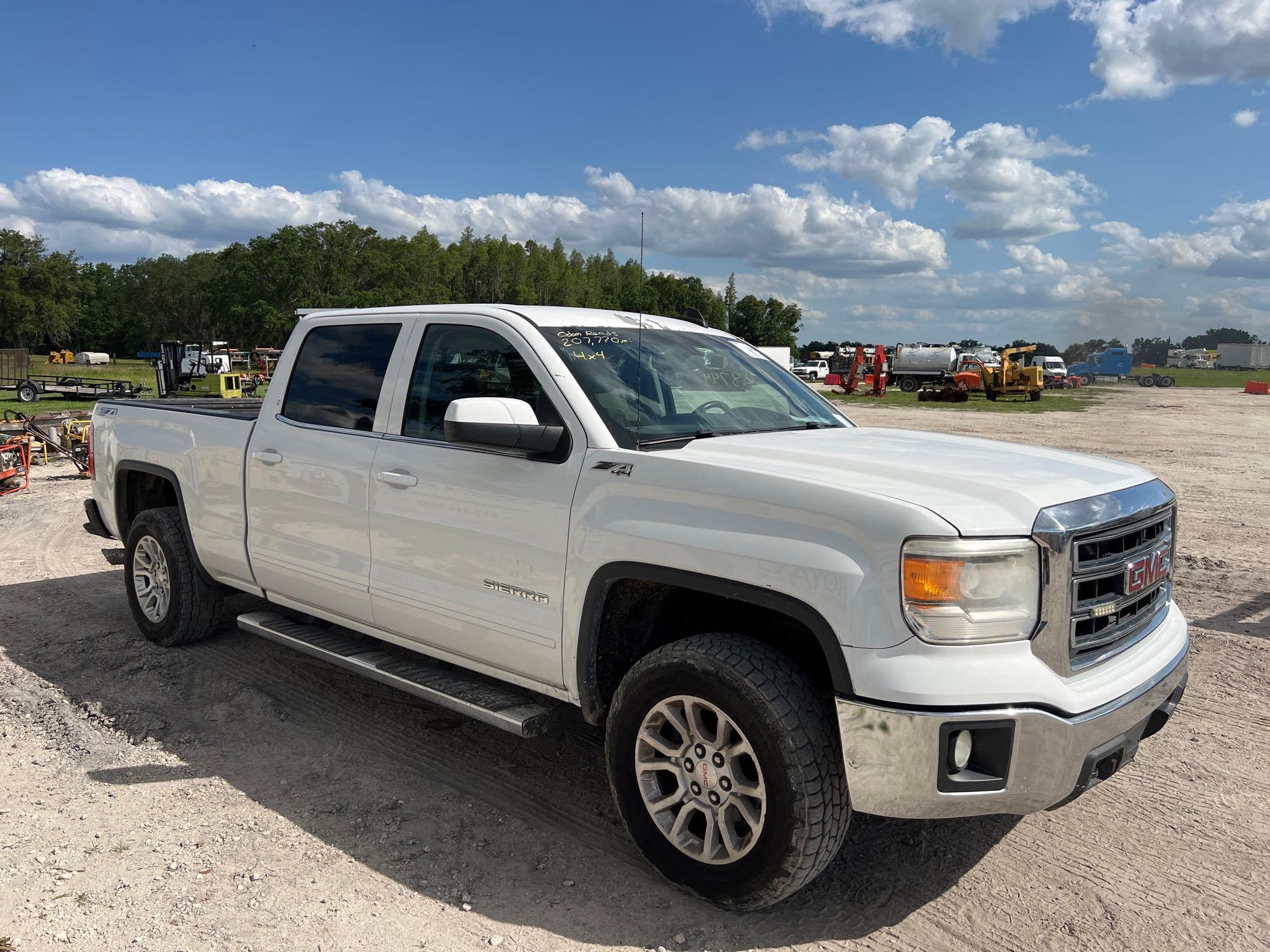 2015 GMC Sierra Z71 4x4 Crew Cab Pickup Truck