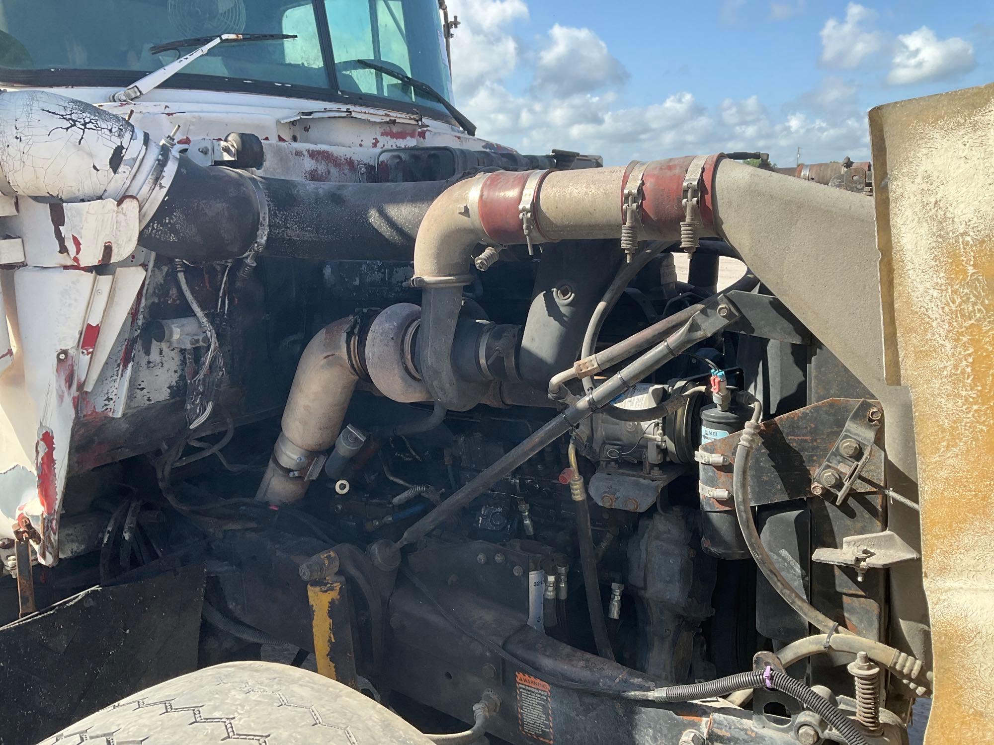 1993 Mack RD688S Tri-Axle Dump Truck