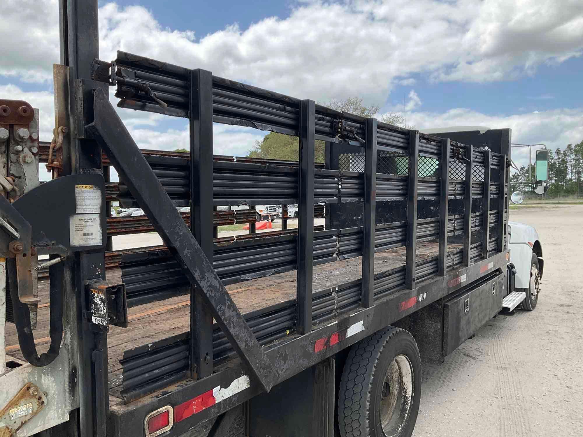 2014 Kenworth T170 Stake-Body Flatbed Truck 16ft