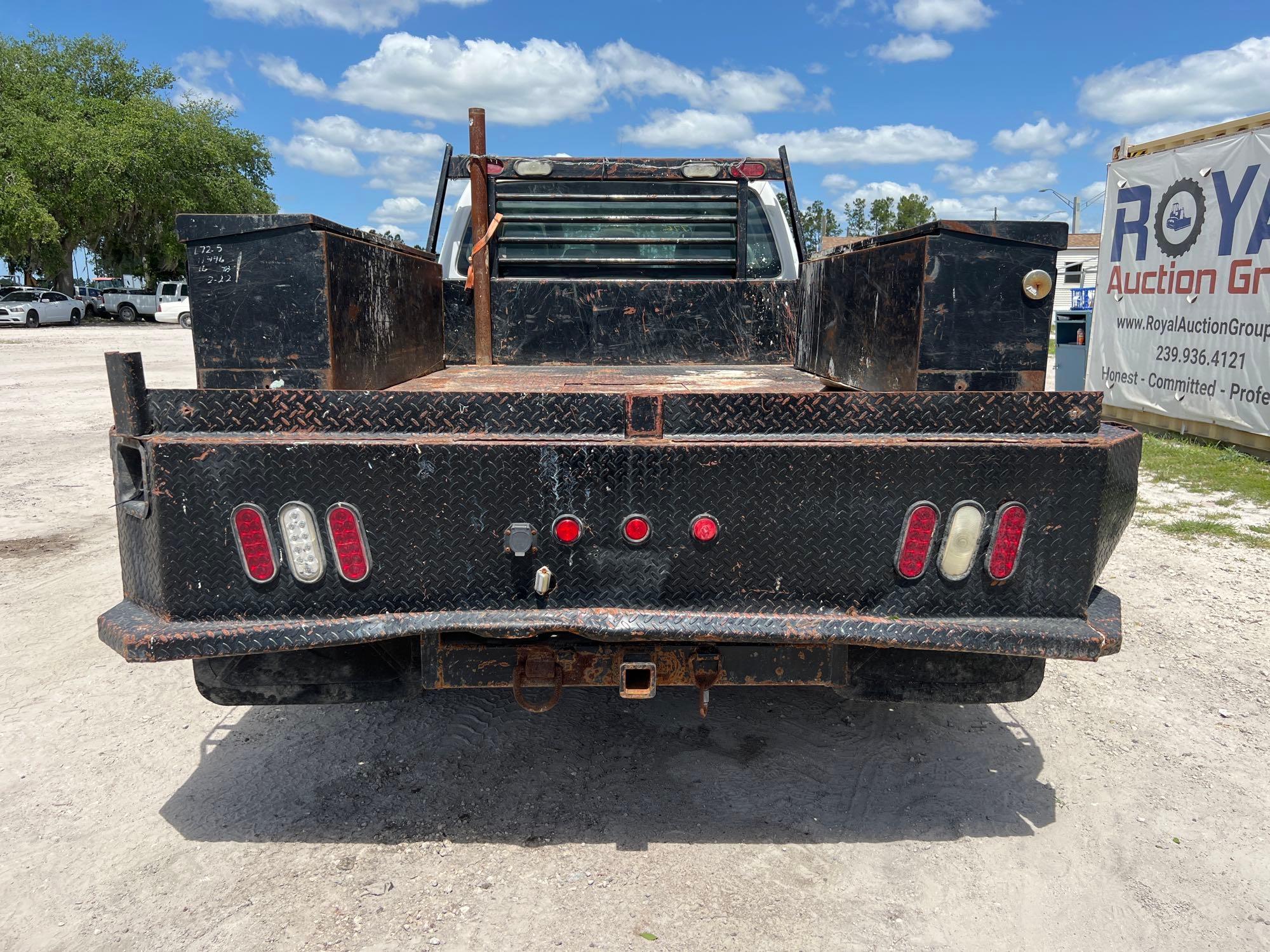 2016 Ford F-350 4x4 Crew Cab Flatbed Hauling Truck 9ft