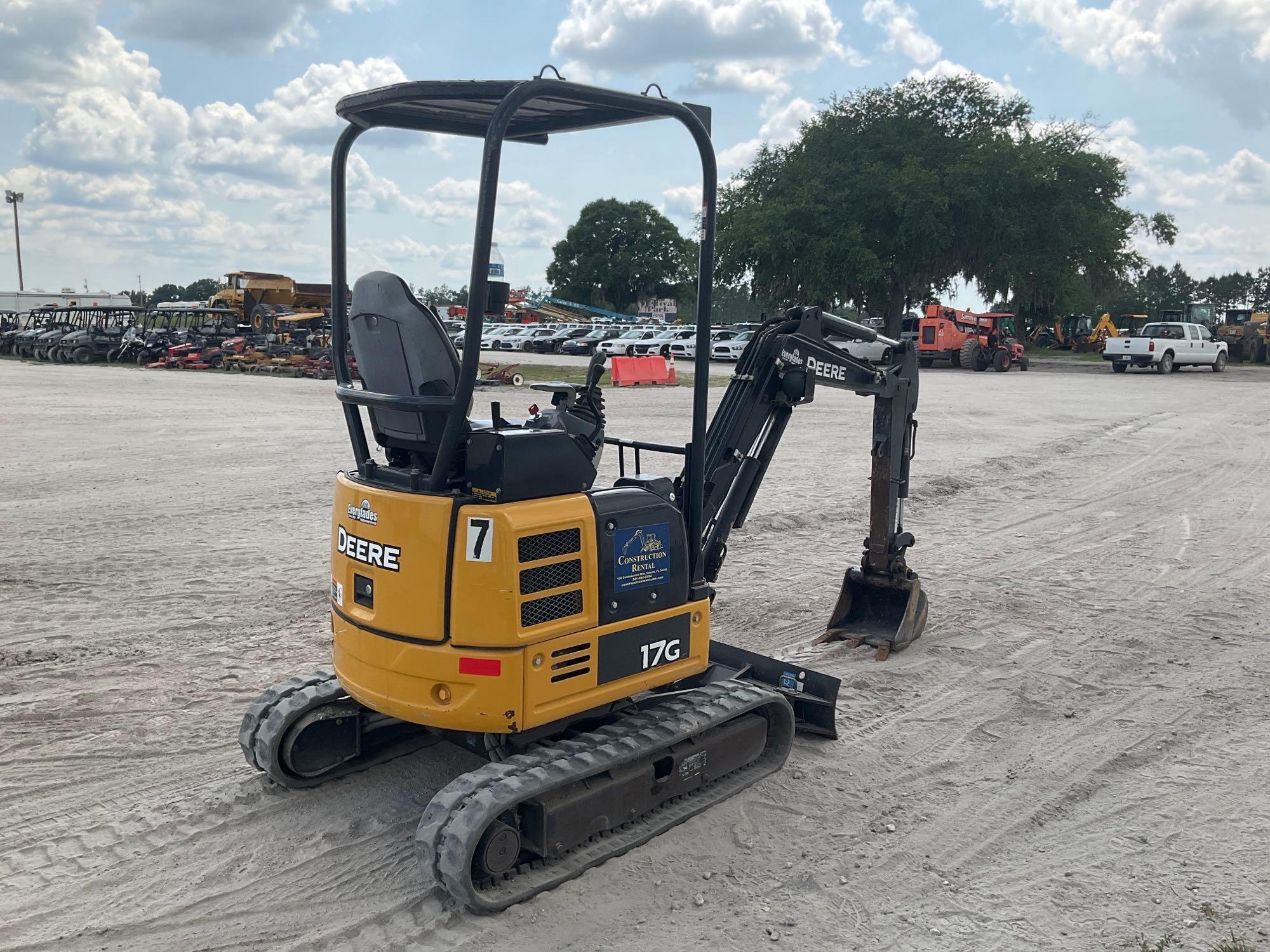 2019 John Deere 17G Hydraulic Mini Excavator