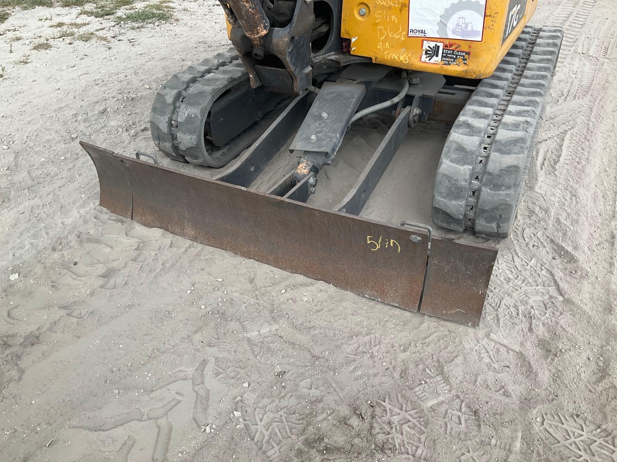 2019 John Deere 17G Hydraulic Mini Excavator