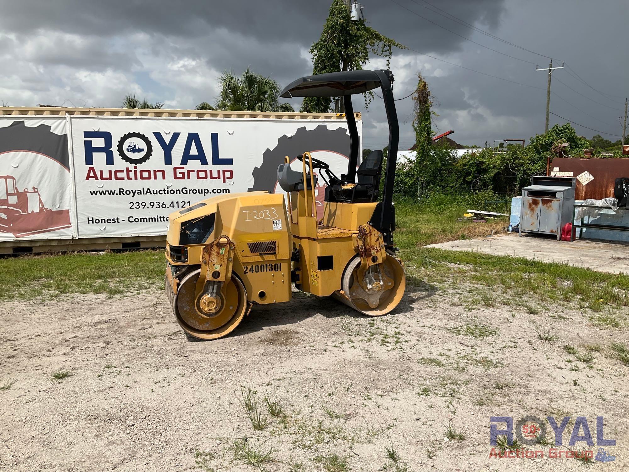 2010 Caterpillar CB24 Double Drum 48in Roller