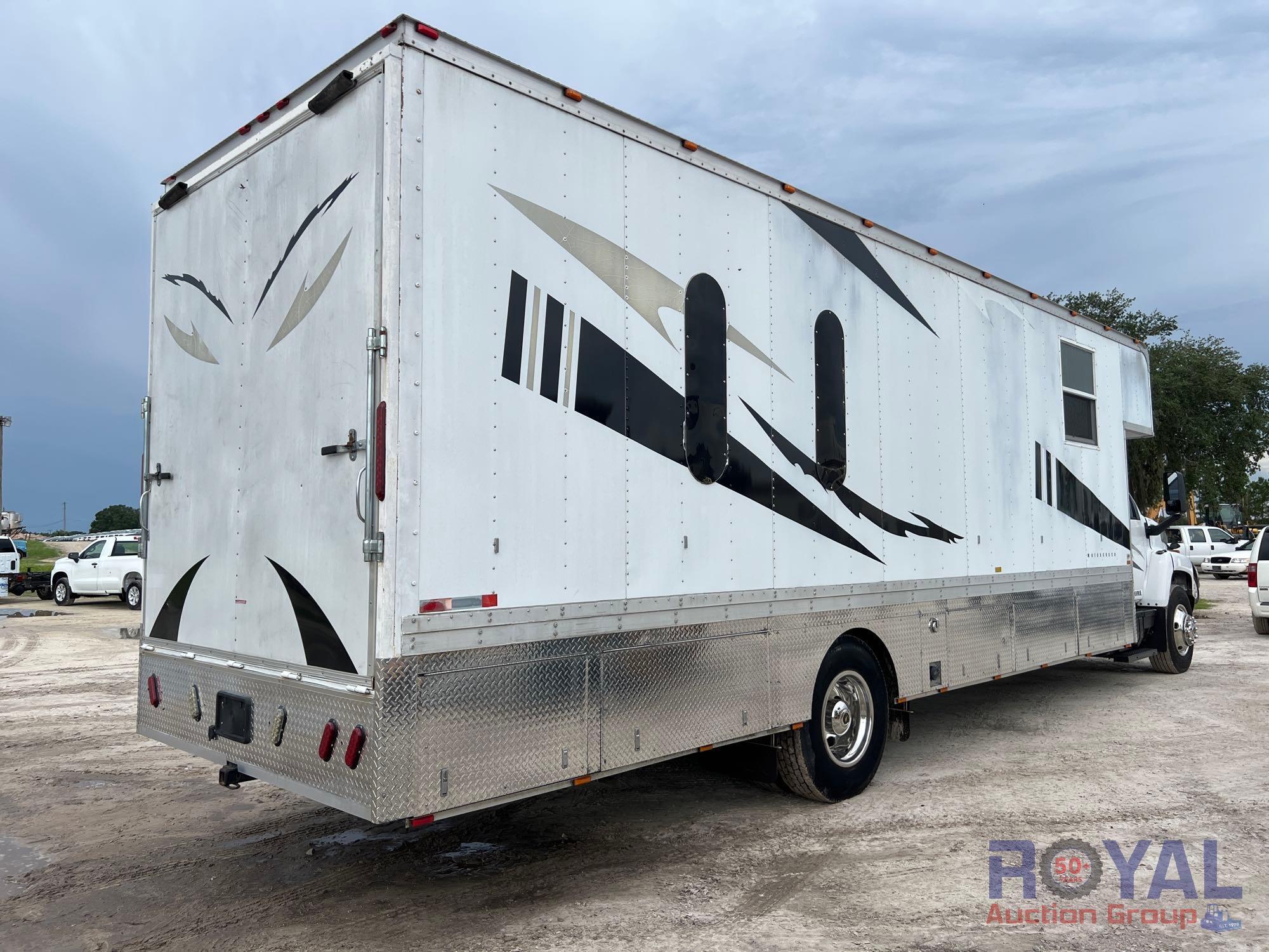 2007 Chevrolet C8500 Toy Hauler RV