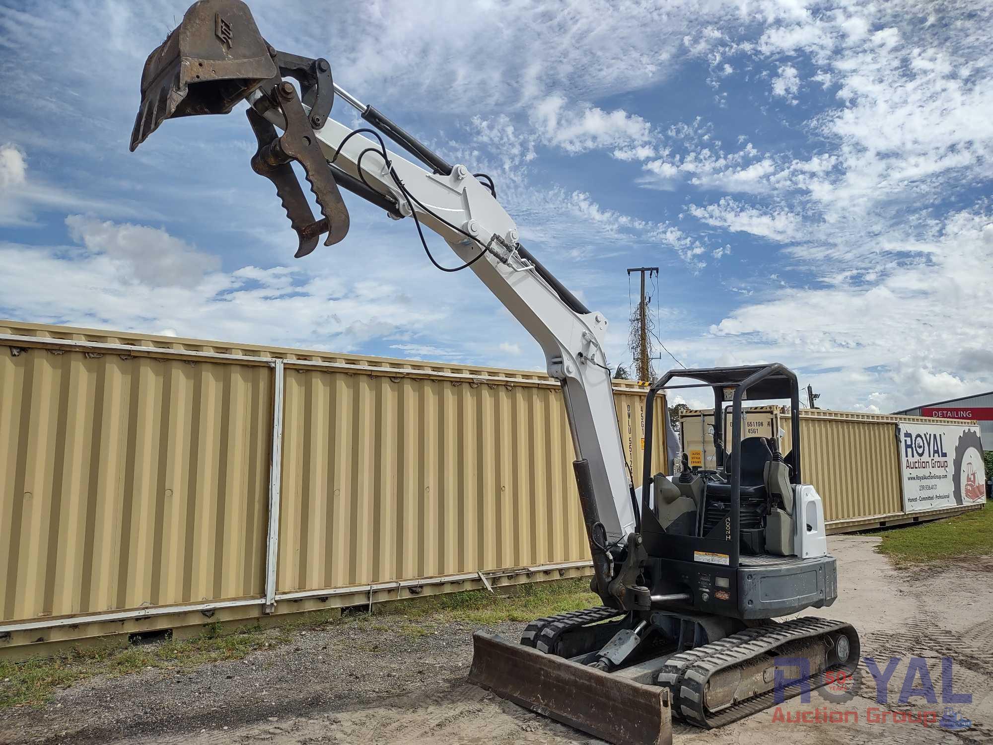 2014 Bobcat E42 Excavator with Hydraulic Thumb