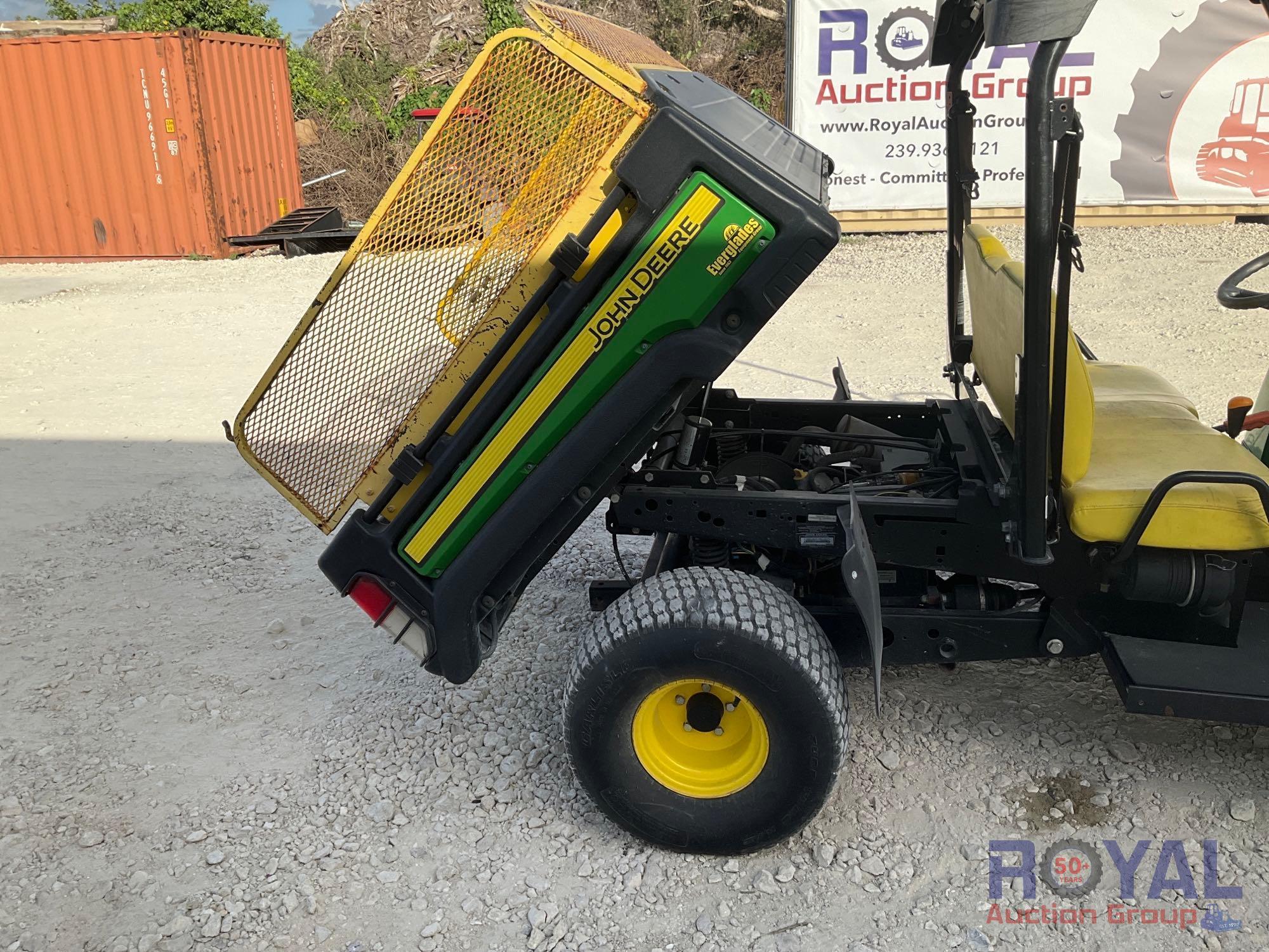 John Deere Gator 4x4 UTV