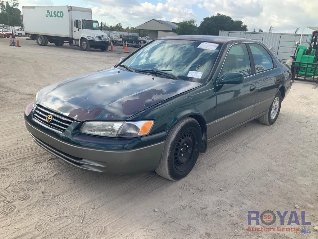 1998 Toyota Camry 4 Door Sedan