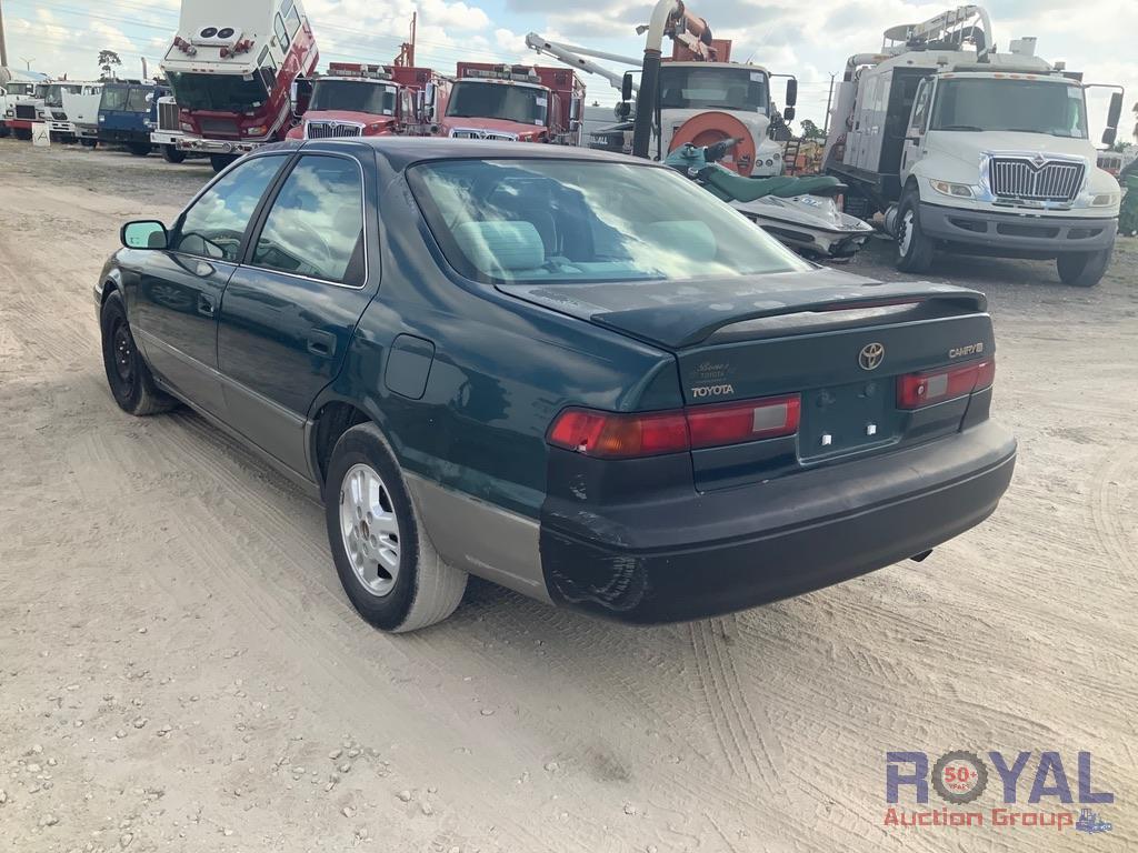 1998 Toyota Camry 4 Door Sedan