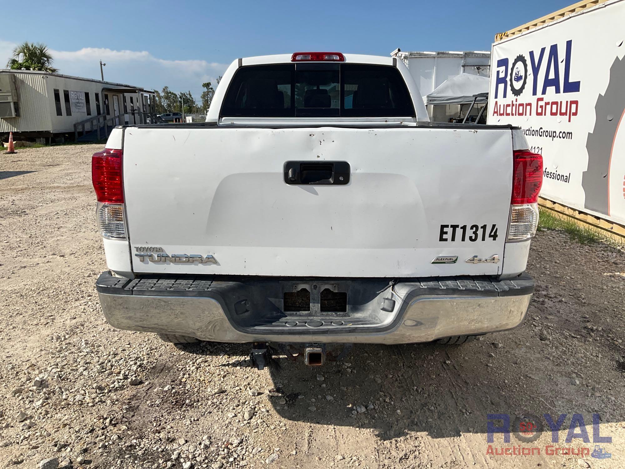 2013 Toyota Tundra 4X4 Pickup Truck