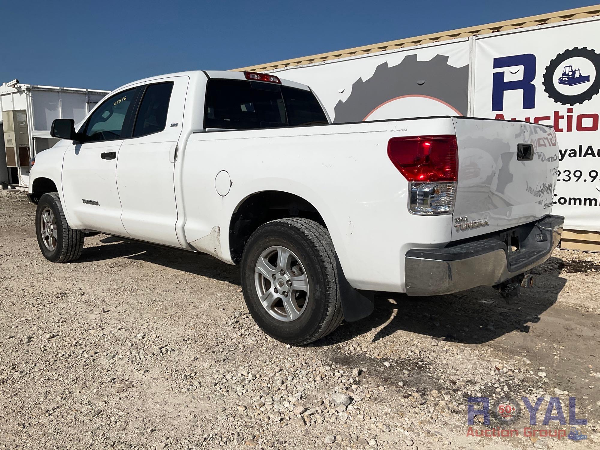 2013 Toyota Tundra 4X4 Pickup Truck